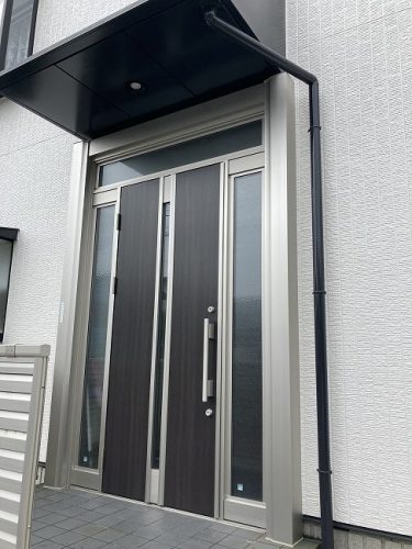 玄関　